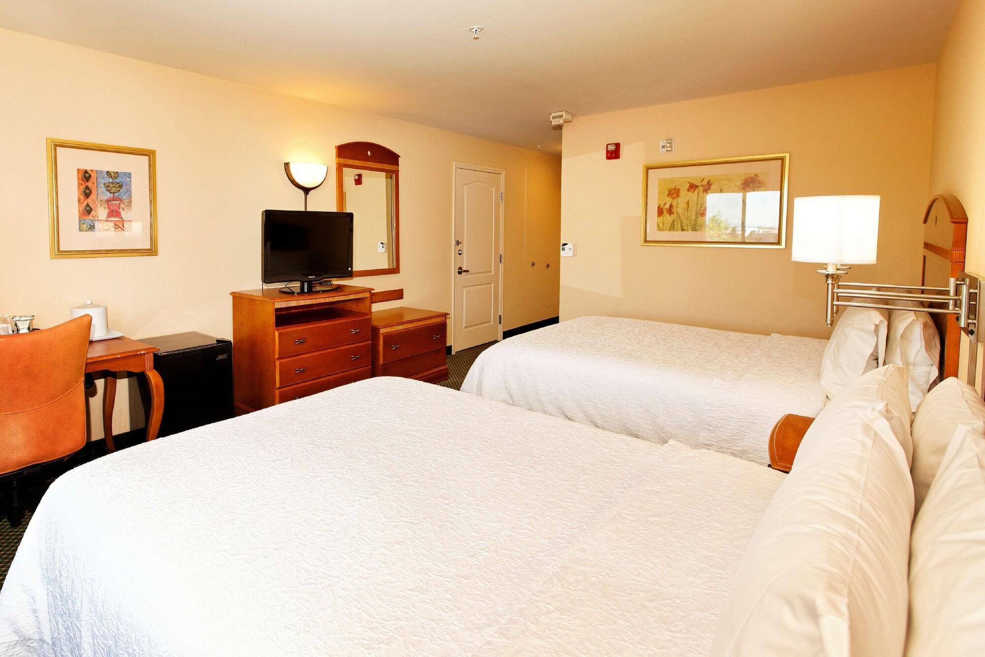 Hampton Inn By Hilton Montrose Exteriör bild